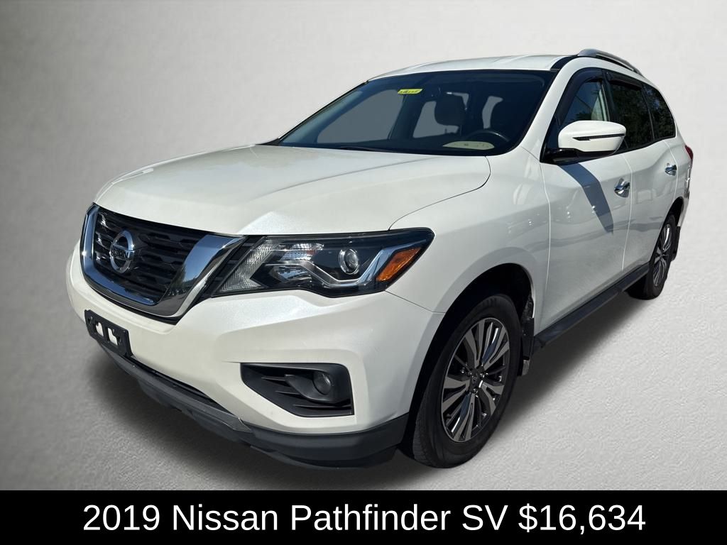 2019 Nissan Pathfinder SV photo 3