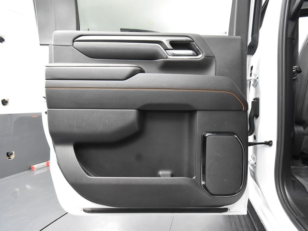 2024 Gmc Sierra HD AT4 photo 28