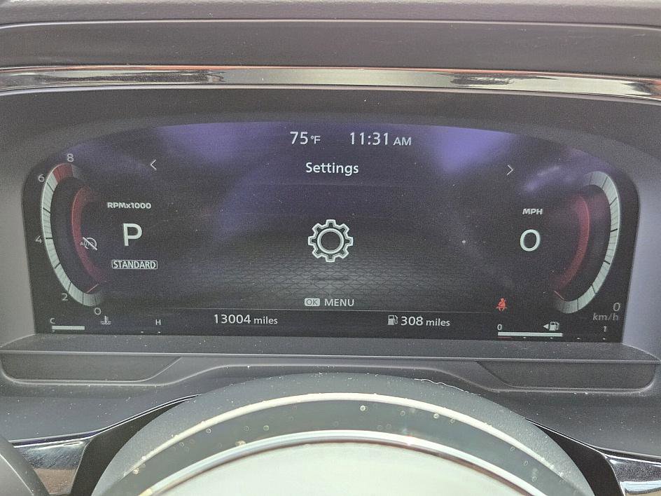 2024 Nissan Pathfinder Platinum photo 17