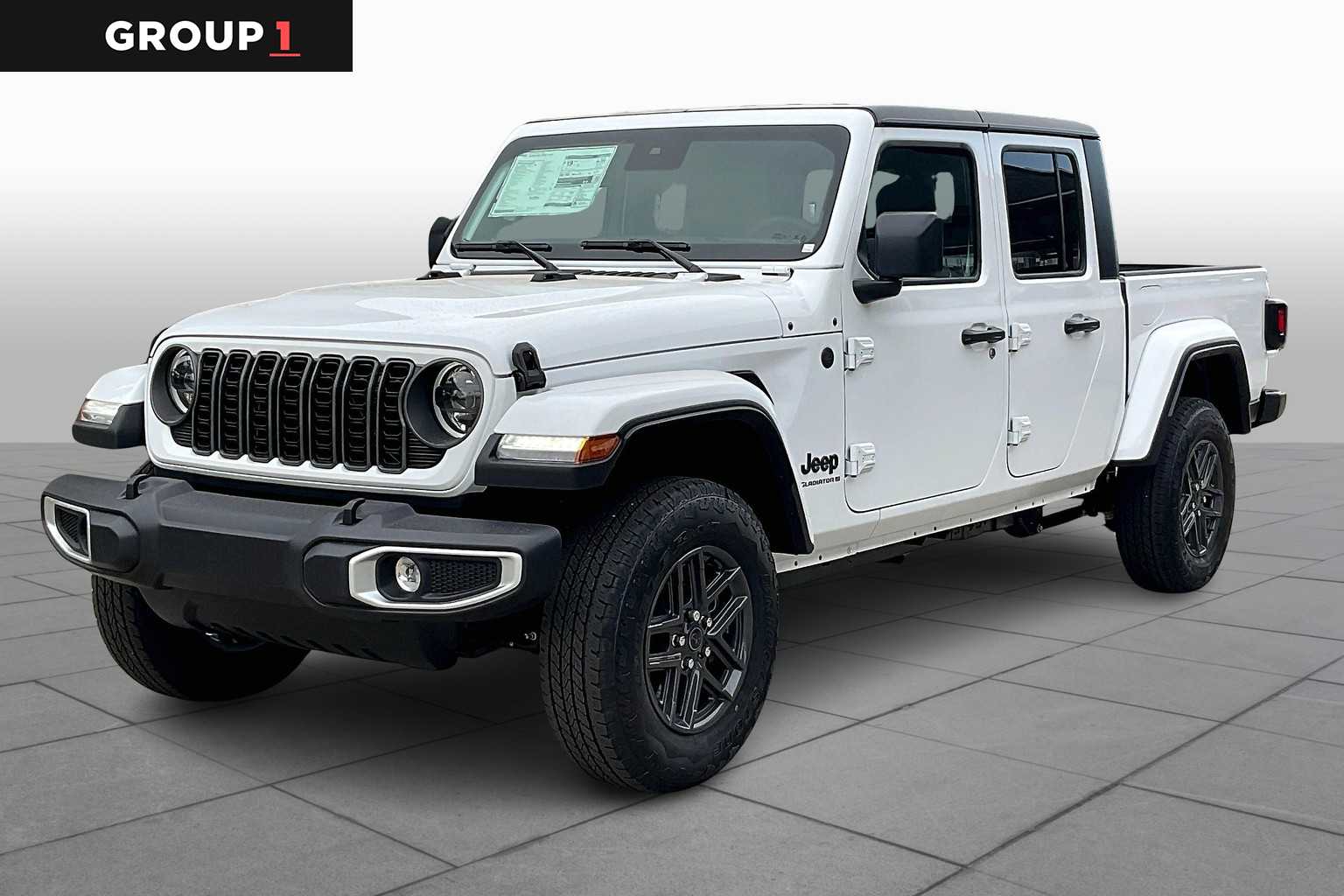 2025 Jeep Gladiator Sport S's photo