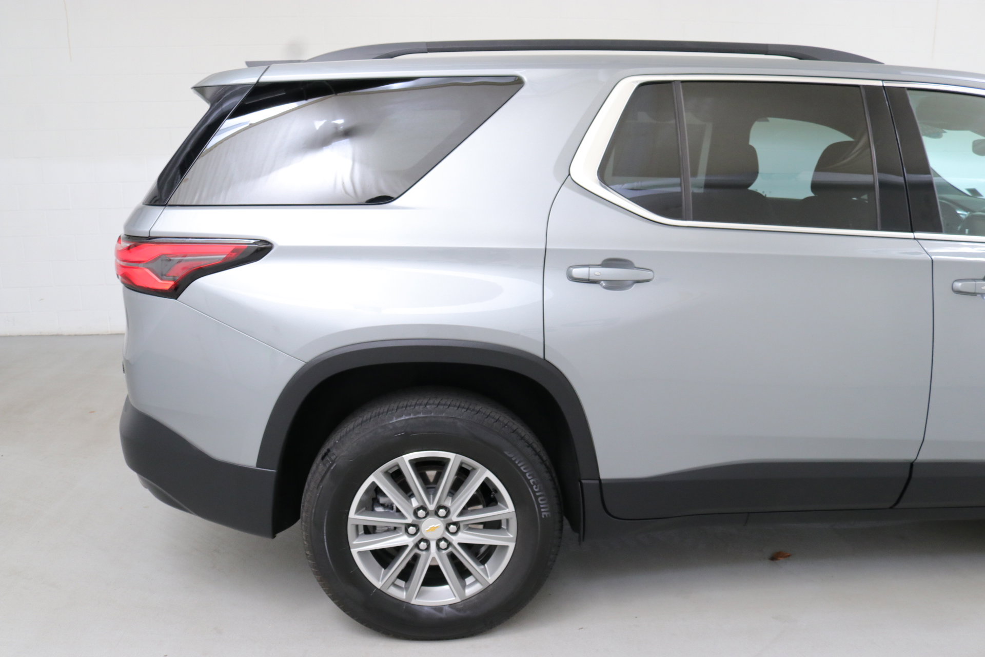2023 Chevrolet Traverse Leather photo 9