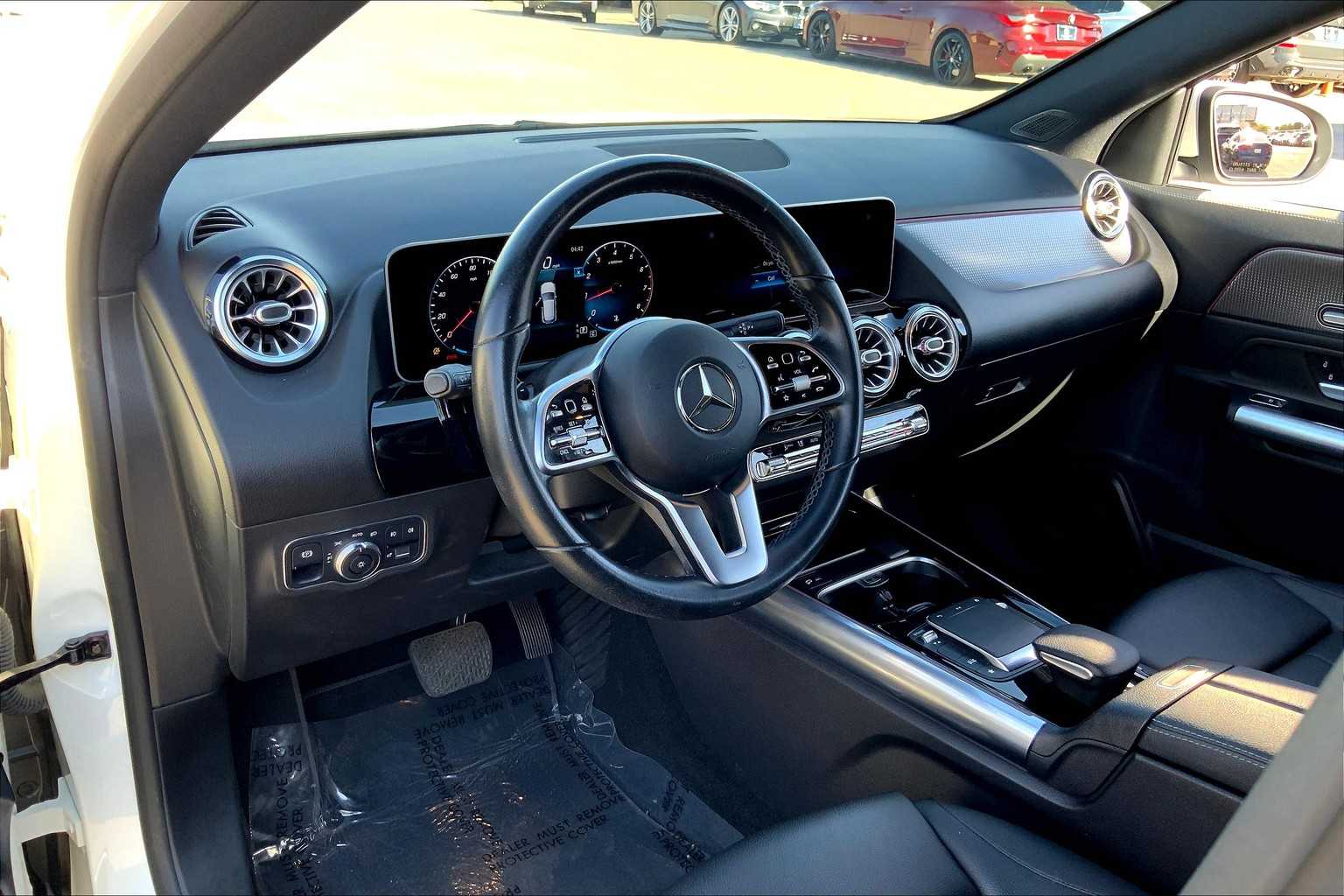 2021 Mercedes Benz GLA 250 photo 16