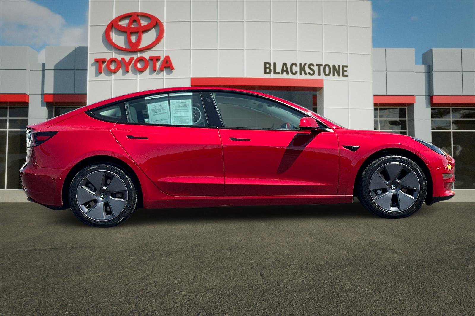 Used 2022 Tesla Model 3 Base with VIN 5YJ3E1EA8NF134169 for sale in Fresno, CA