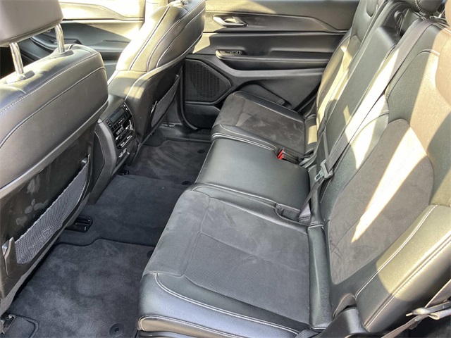 2024 Jeep Grand Cherokee Altitude photo 15