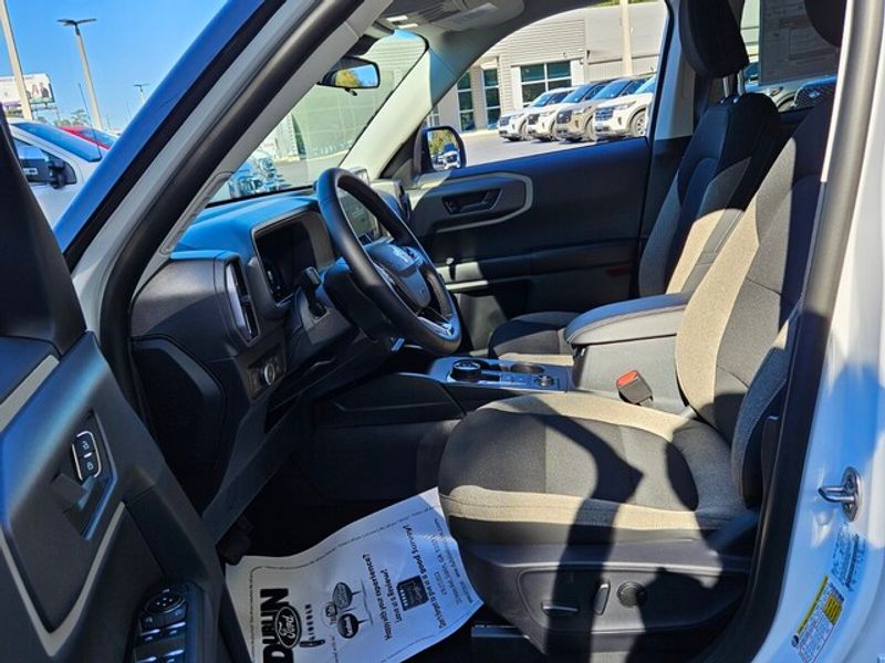 2025 Ford Bronco Sport Big Bend photo 2