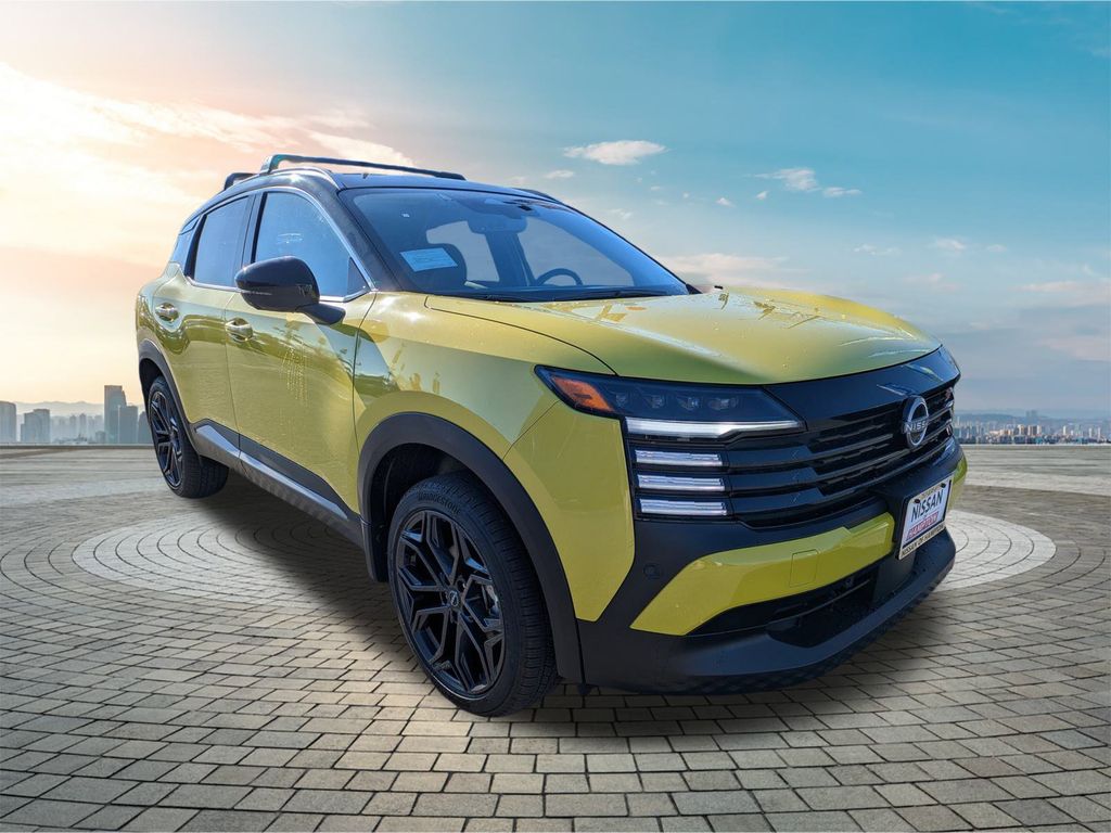 2026 Nissan KICKS SR's photo