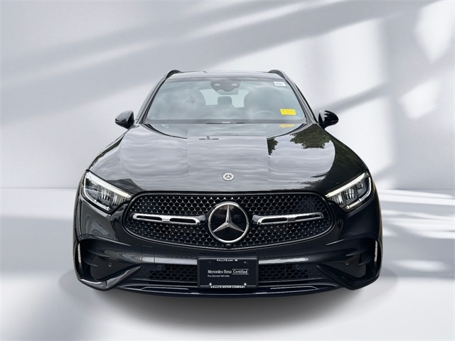 2023 Mercedes Benz GLC 300 4MATIC photo 2
