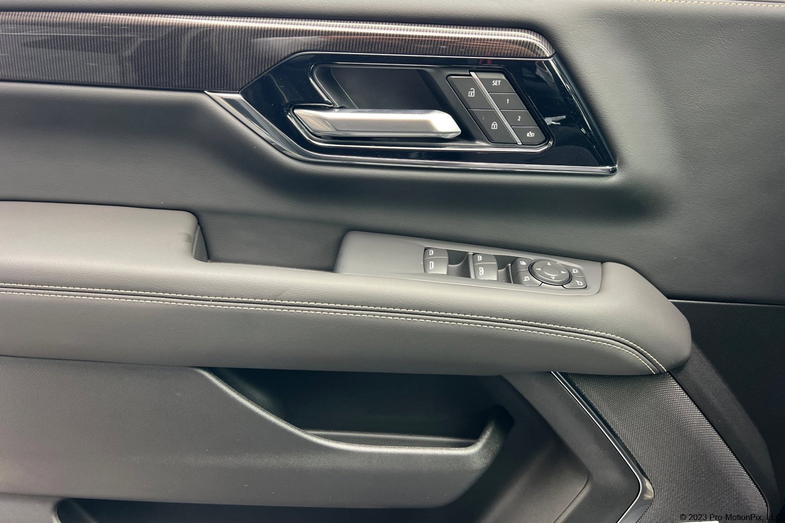 2026 GMC Yukon Elevation's photo