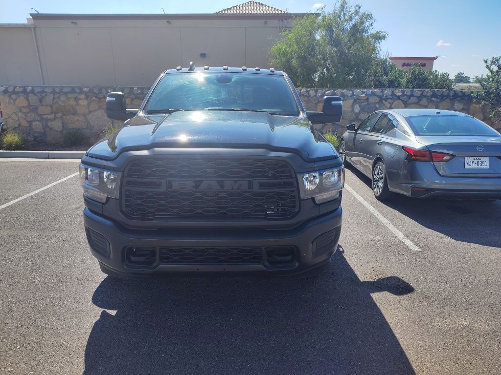 2024 Ram 3500 Tradesman photo 3