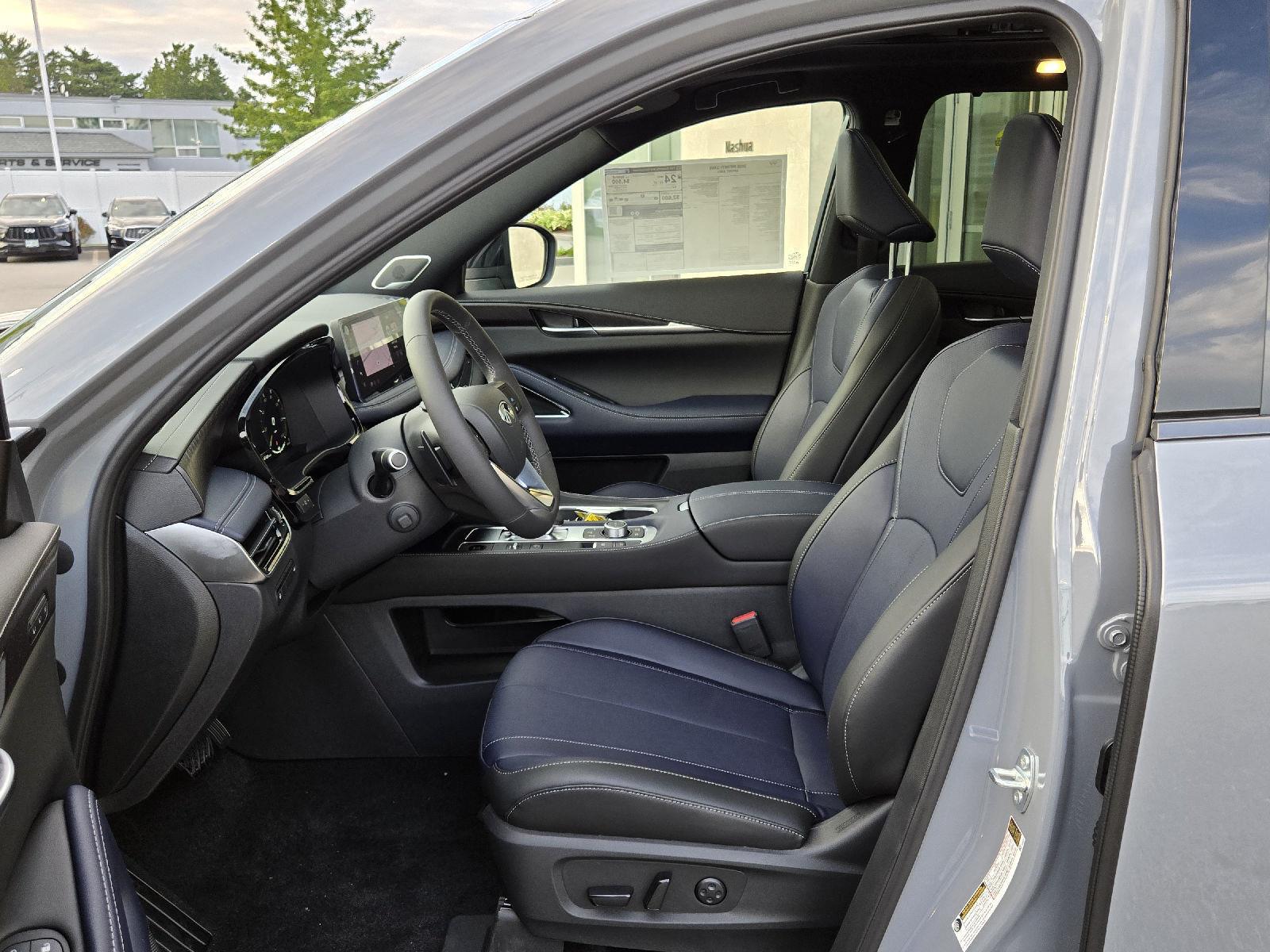 2026 Infiniti QX60 Luxe photo 3