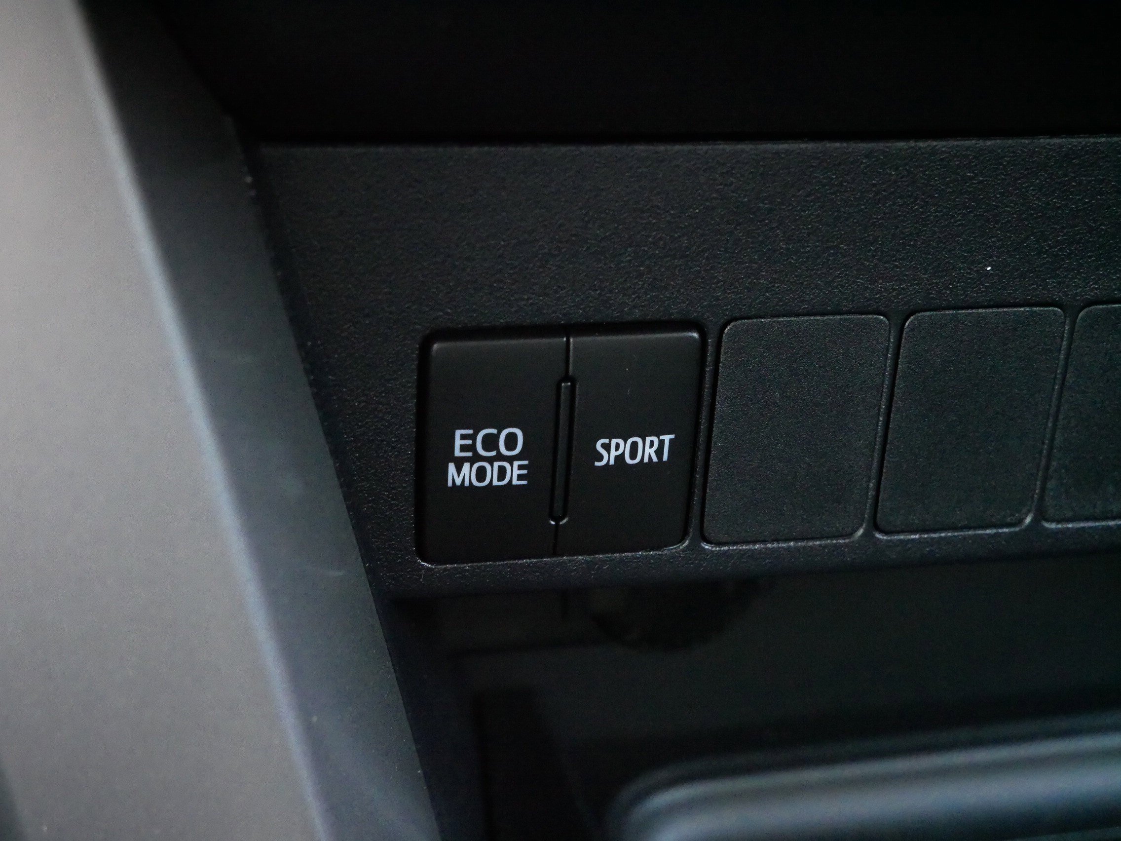 2017 Toyota RAV4 XLE photo 27