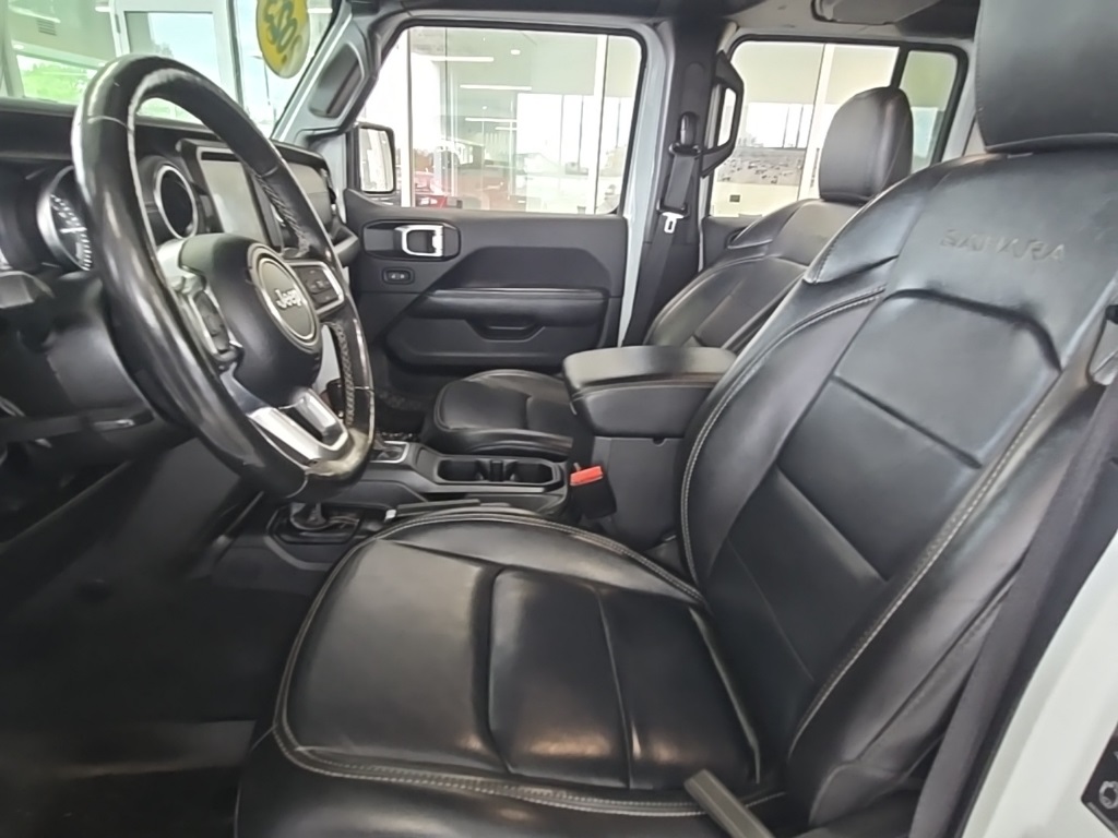 2023 Jeep Wrangler Sahara 4xe photo 19