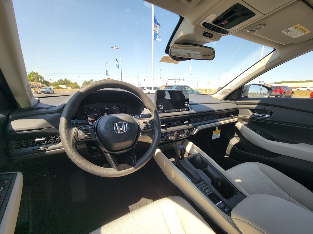 2025 Honda Accord SE photo 23