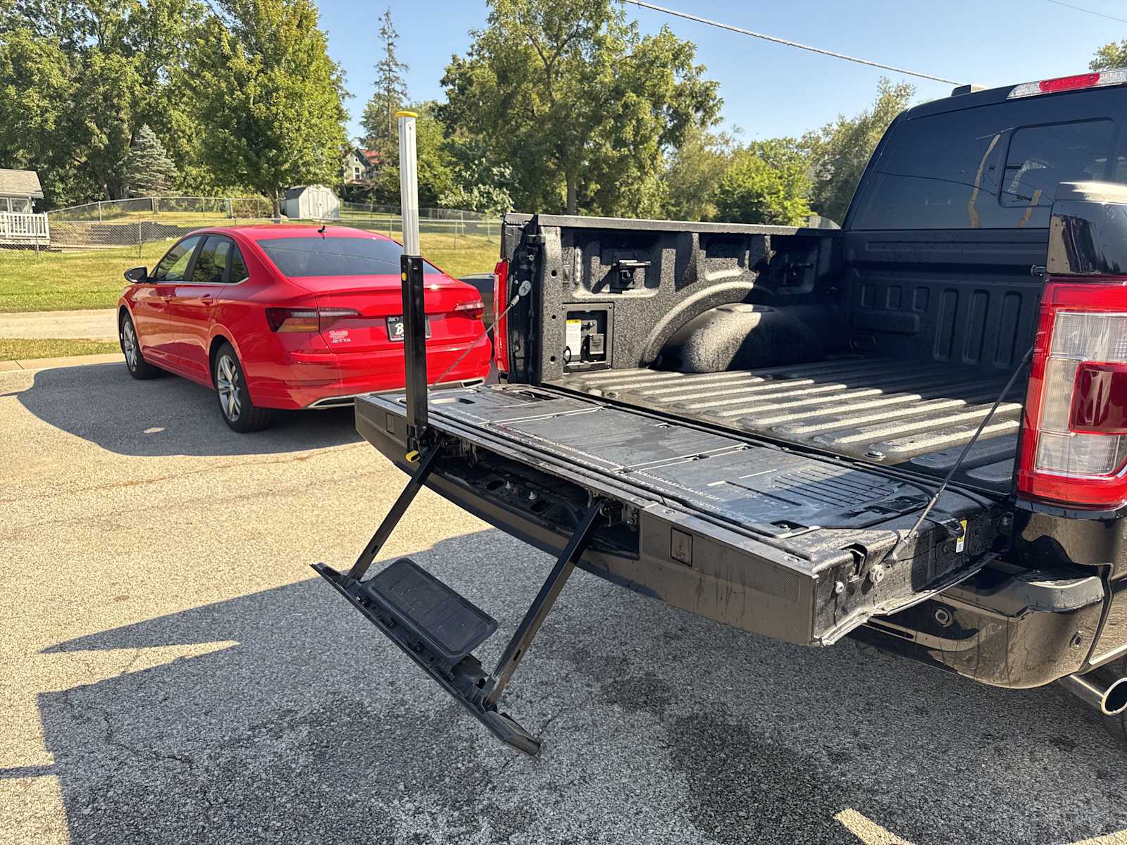 2023 Ford F-150 Platinum photo 13