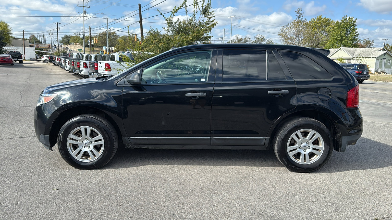 Used 2012 Ford Edge SE with VIN 2FMDK3GC7CBA38076 for sale in New Braunfels, TX