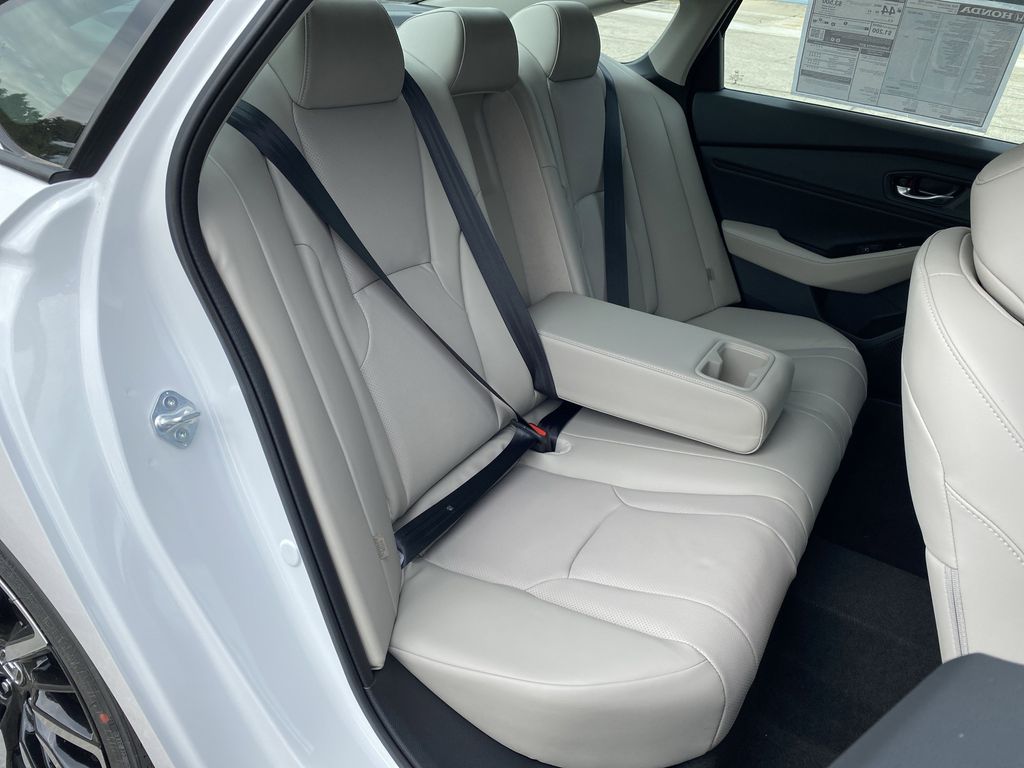 2025 Honda Accord Hybrid Touring photo 28