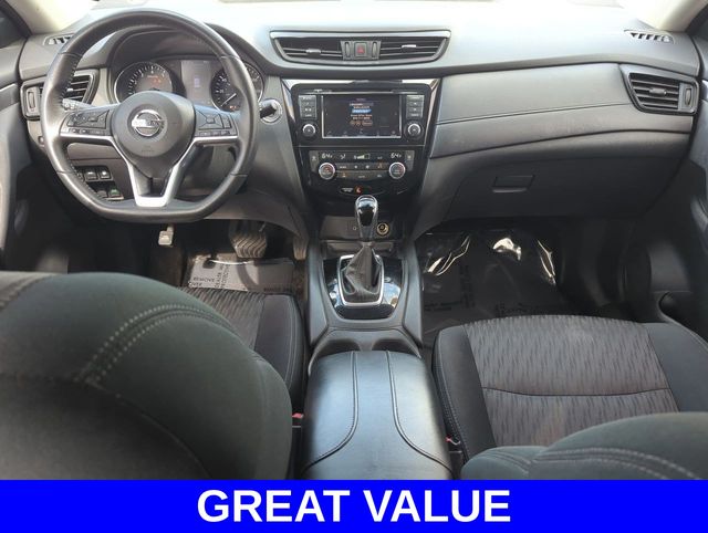 2019 Nissan Rogue SV photo 16