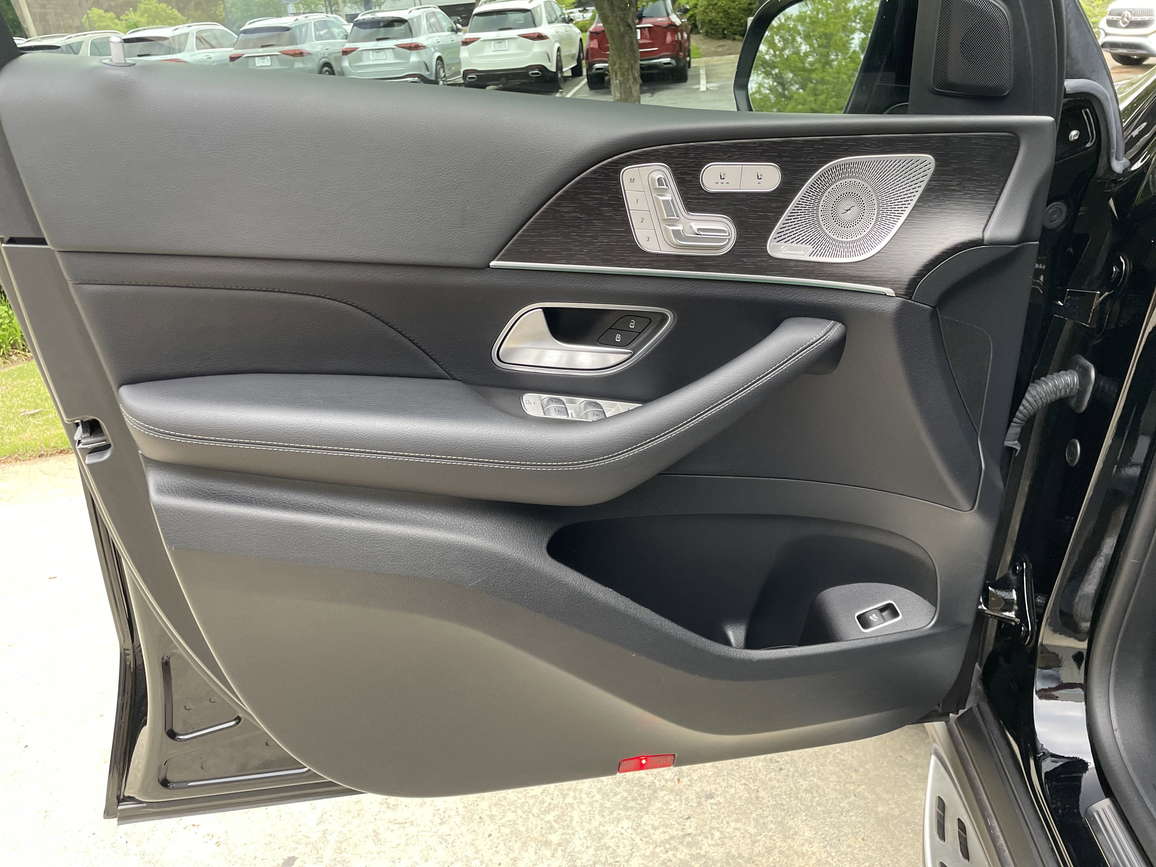 2023 Mercedes Benz GLE 350 4MATIC photo 5