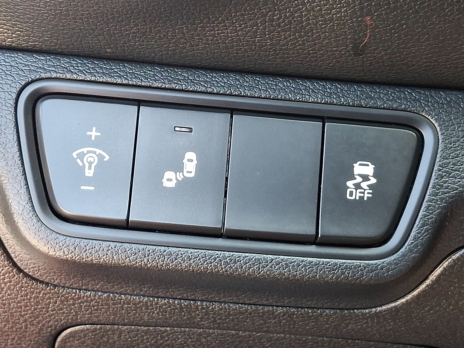 2023 Kia Forte GT-Line photo 25
