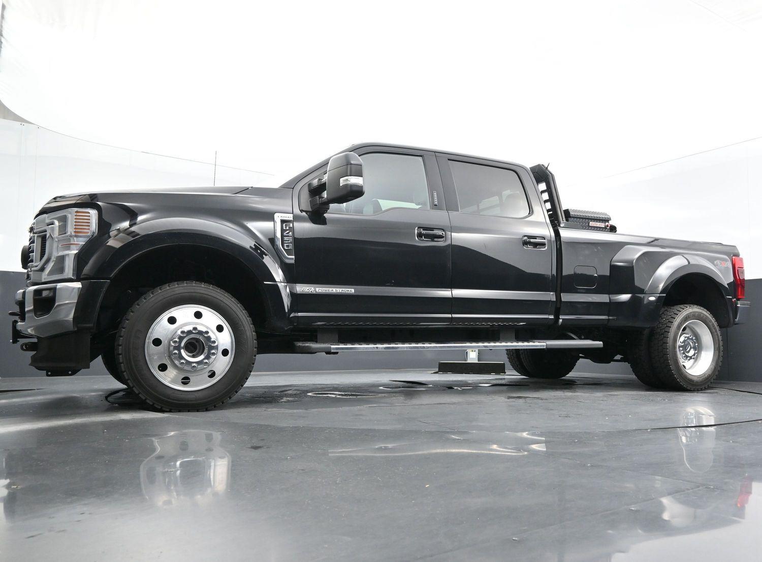 2022 Ford F-450 Lariat photo 41