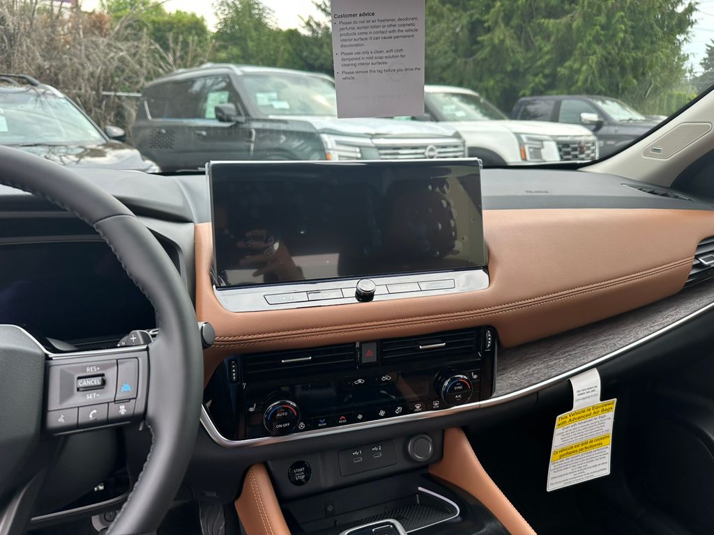 2026 Nissan Rogue Platinum photo 17