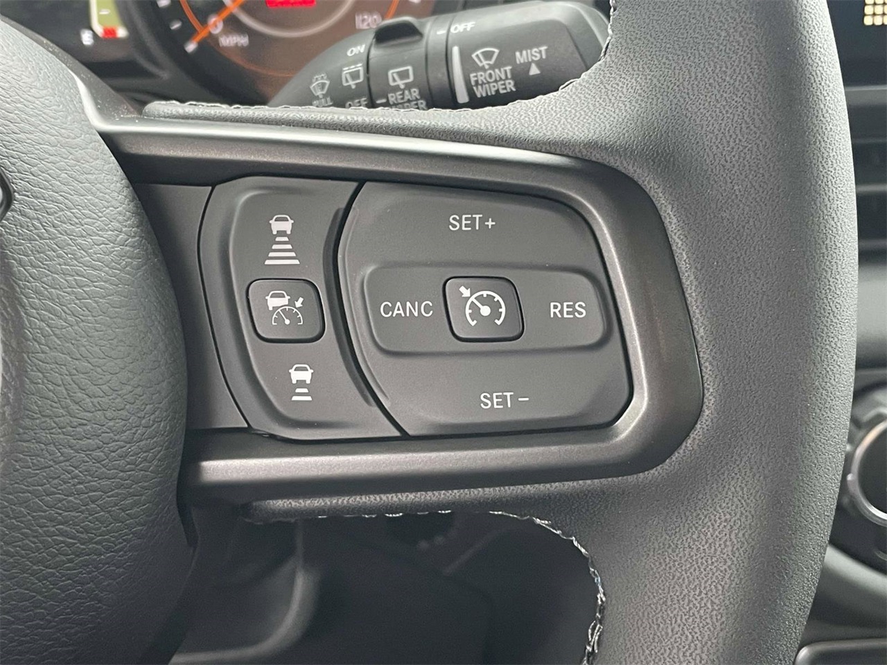 2025 Jeep Wrangler Rubicon photo 13
