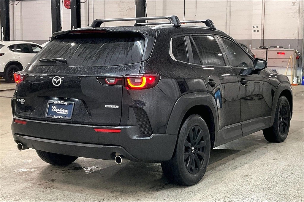 2023 MAZDA CX-50 - Image 12