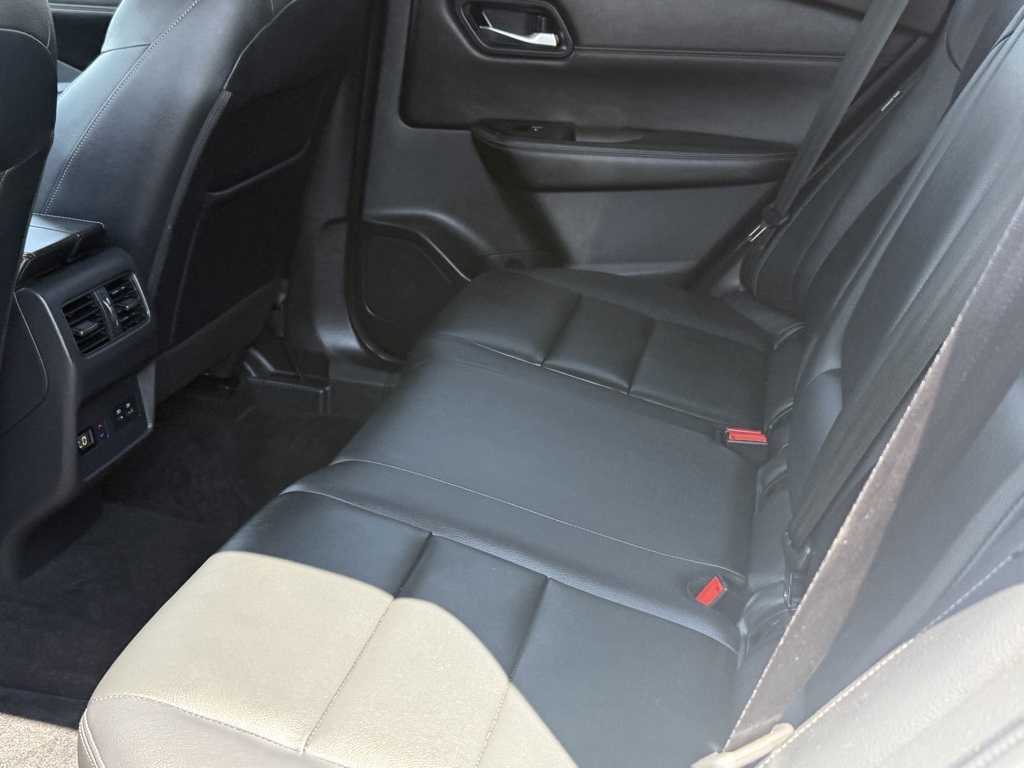 2022 Nissan Rogue SL photo 21