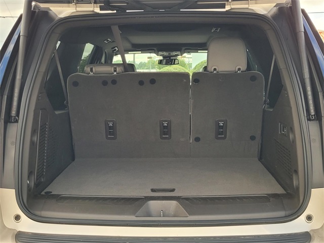 2024 Gmc Yukon XL SLT photo 5