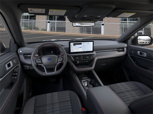 2025 Ford Explorer ST-Line photo 5