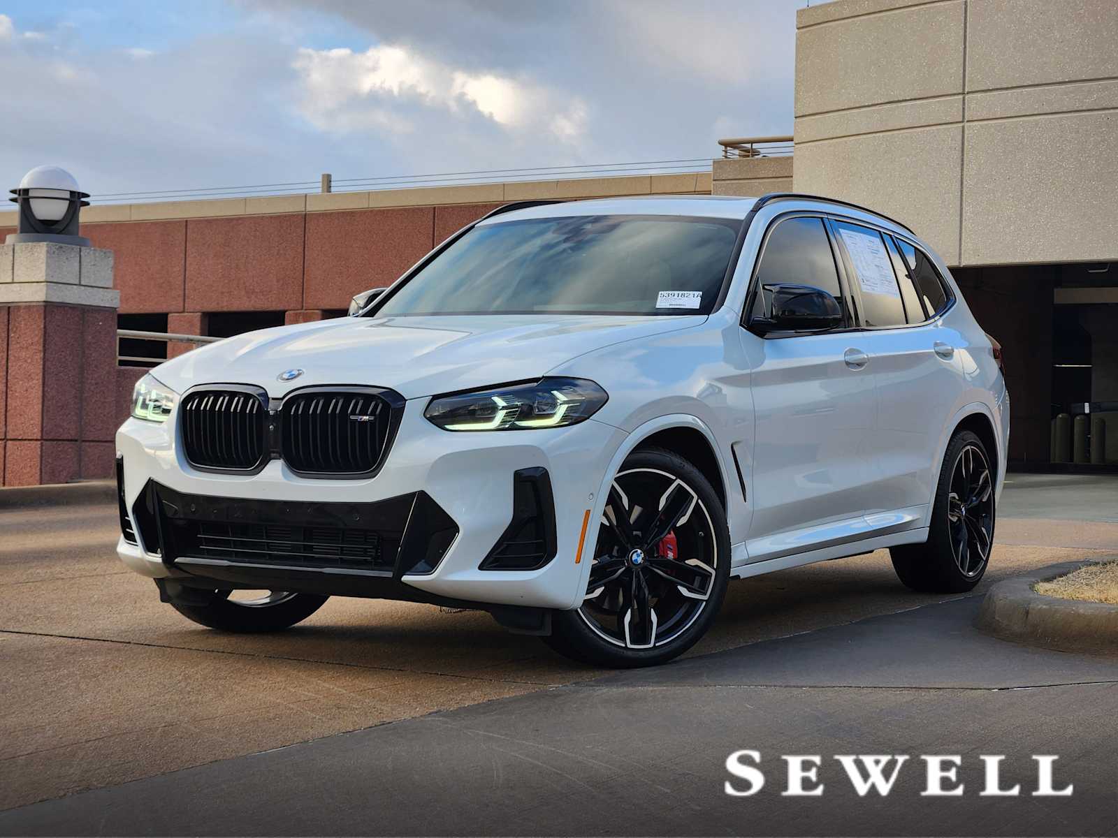 2023 BMW X3 40i's photo