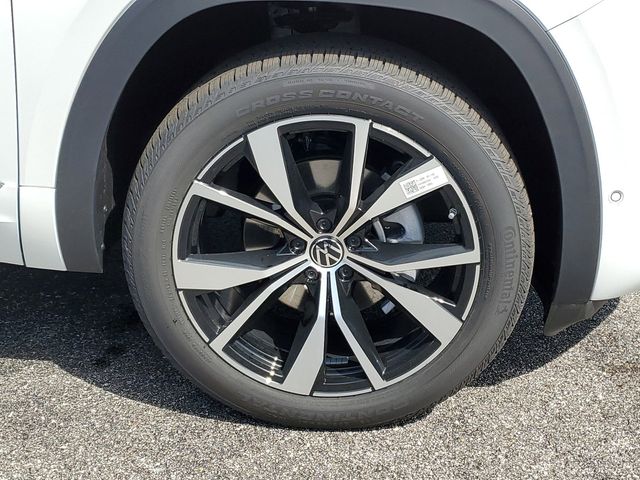 2024 Volkswagen Atlas Cross Sport SEL Premium R-Line photo 3