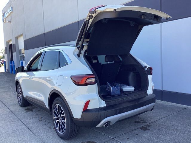 2023 Ford Escape Plug-In Hybrid Base photo 11