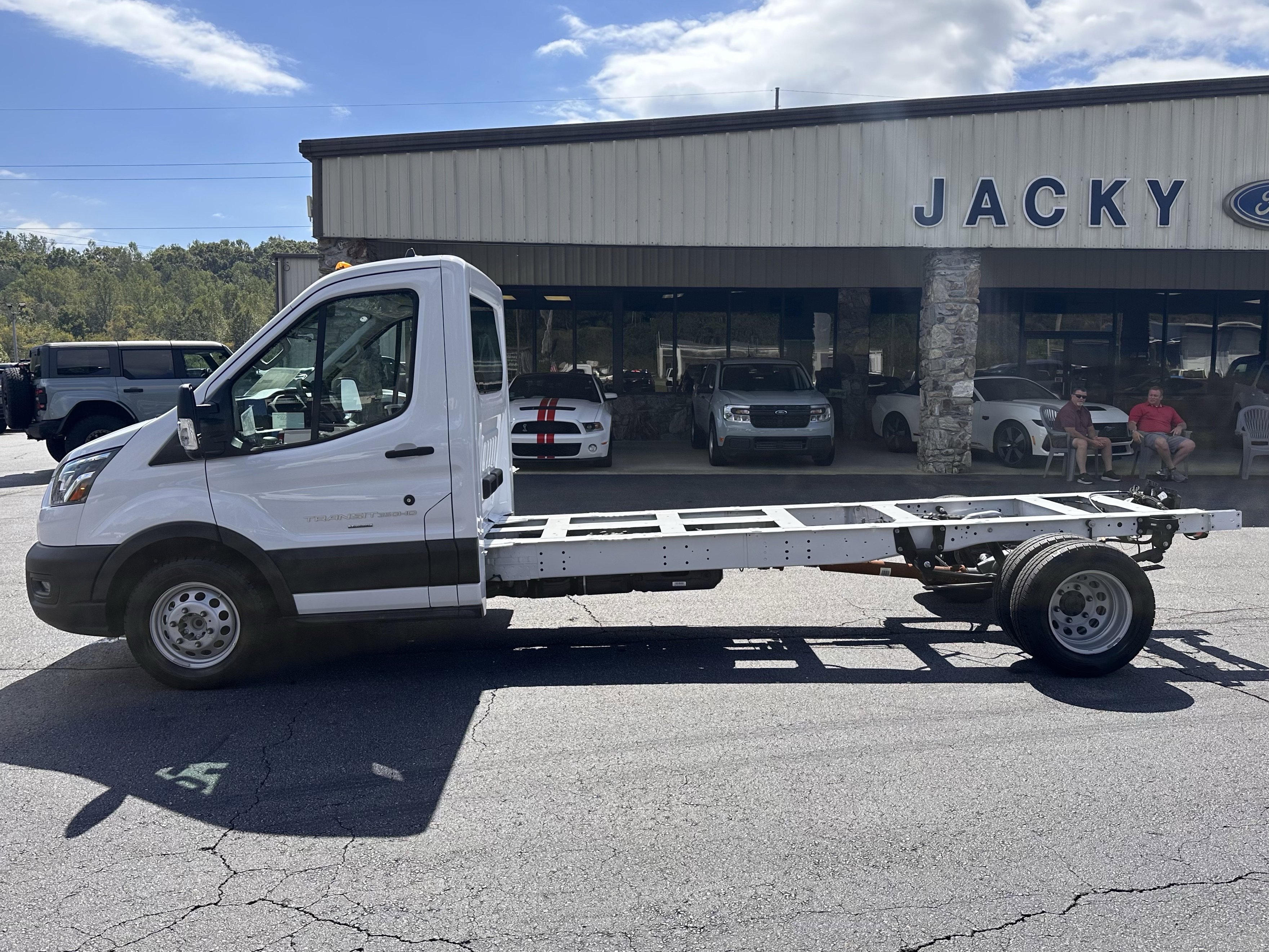 2024 Ford Transit Chassis Cab Base's photo