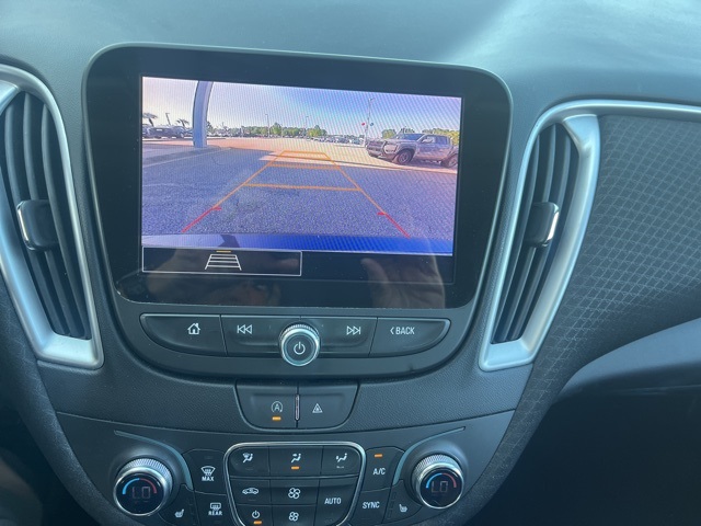 2023 Chevrolet Malibu 1LT photo 13