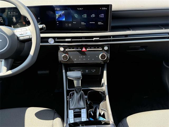 2026 Hyundai Tucson SEL photo 18
