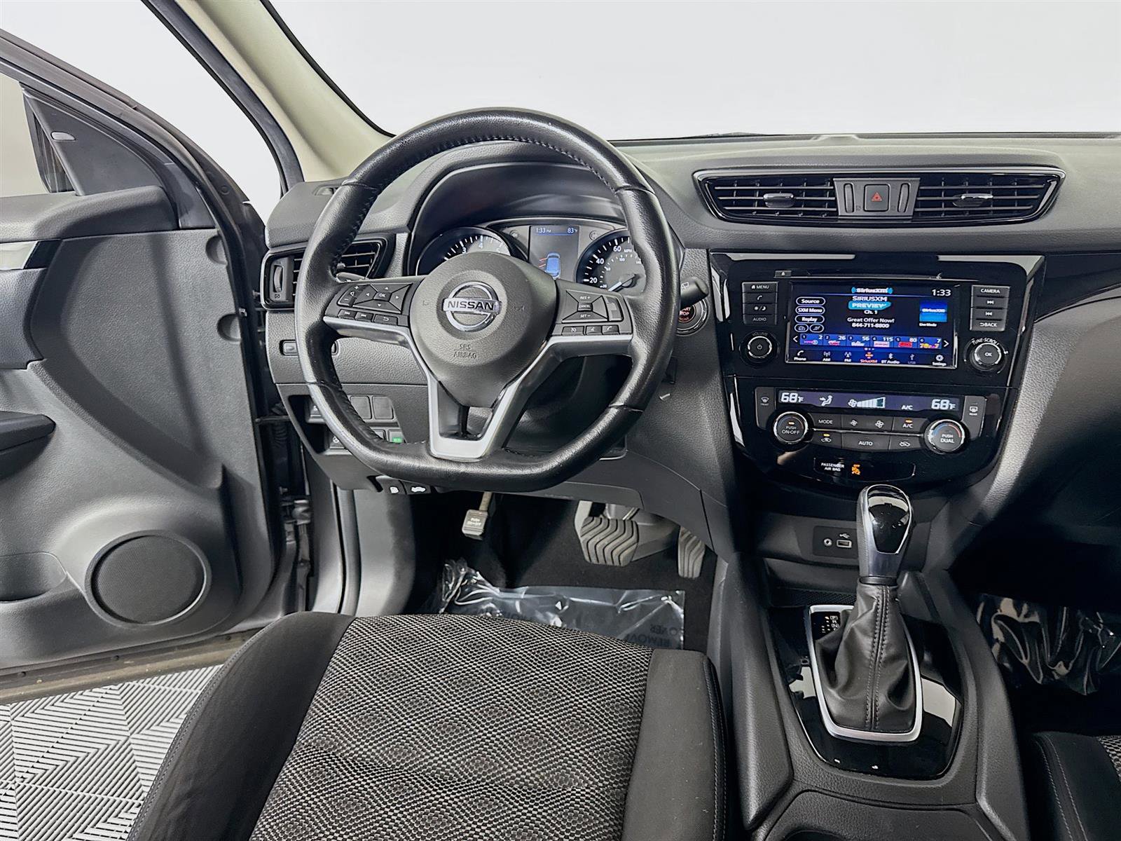 2020 Nissan Rogue Sport SV photo 22