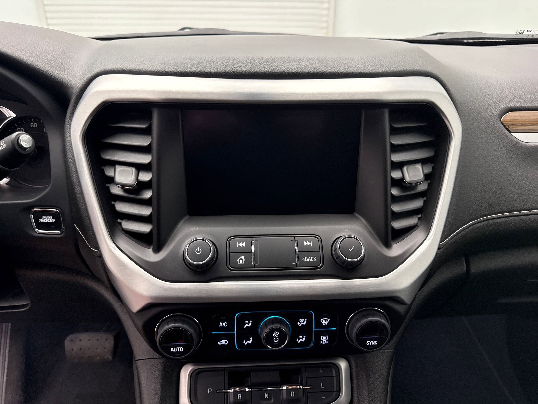 2023 Gmc Acadia SLE photo 29