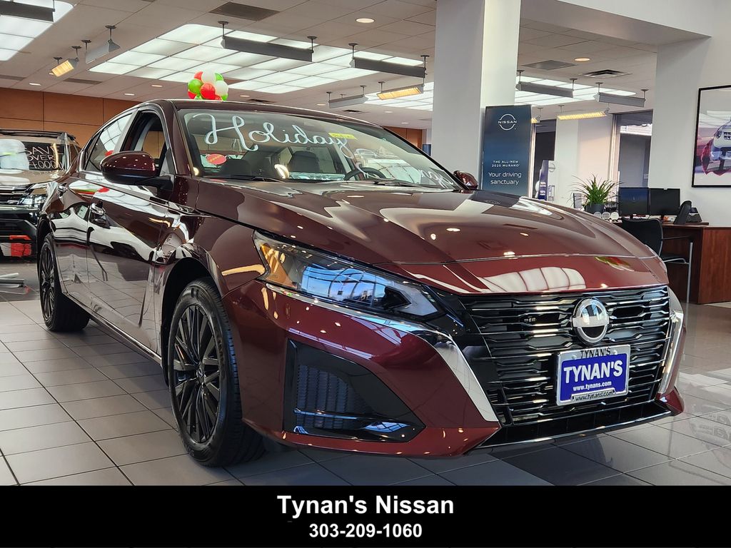 2025 Nissan Altima SV's photo