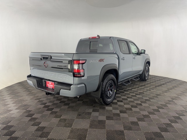 2025 Nissan Frontier PRO-4X photo 5