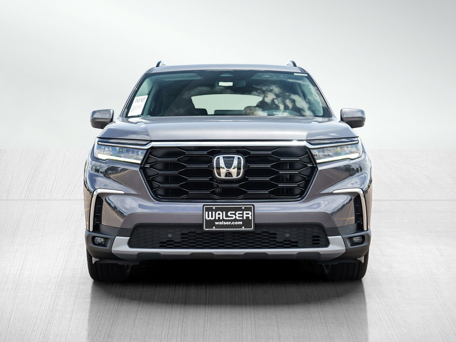 2025 Honda Pilot Touring photo 2