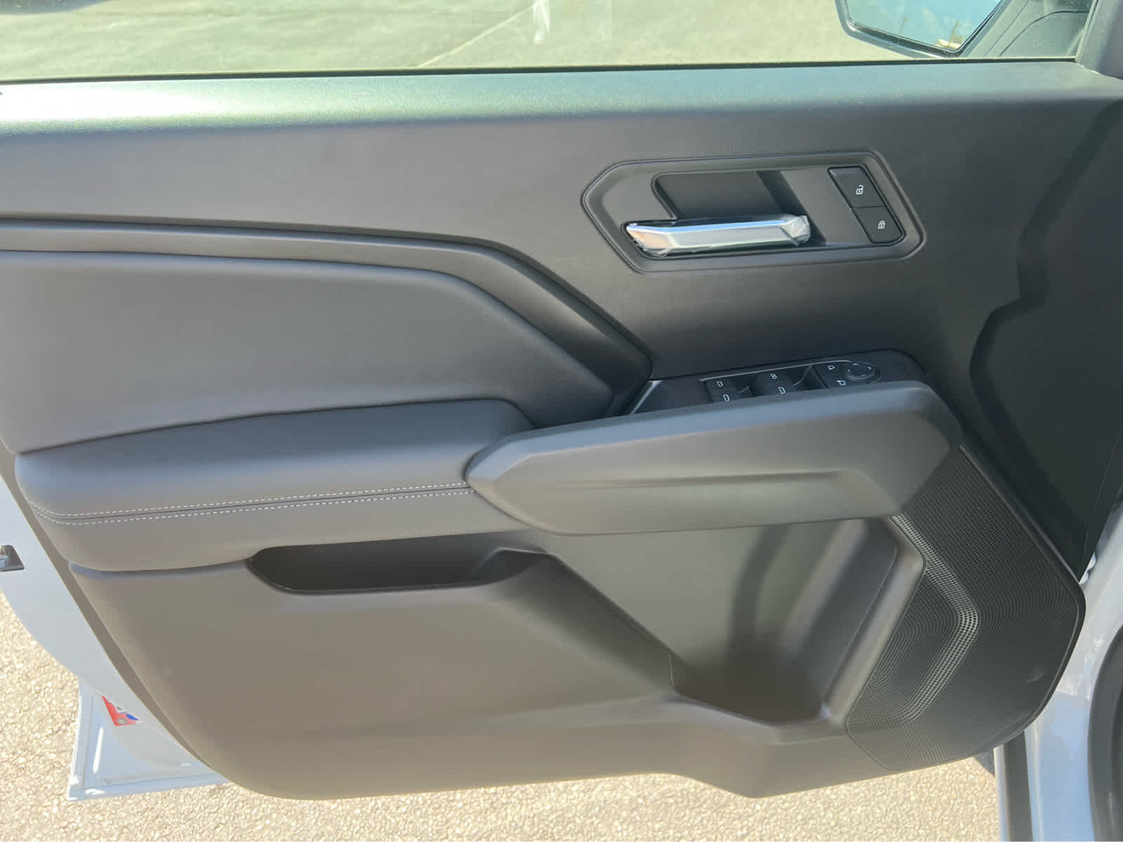 2025 Chevrolet Colorado Work Truck LT photo 14