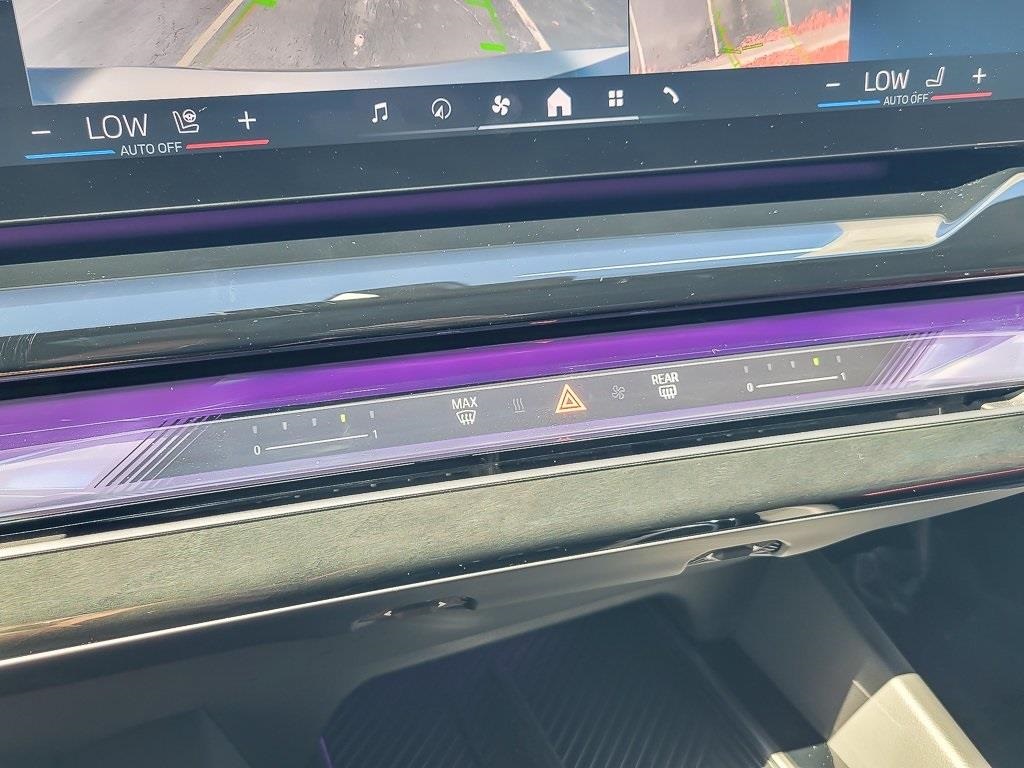 2025 BMW 540I - Image 15