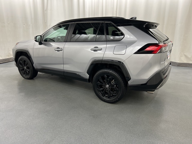 2023 Toyota RAV4 Hybrid XSE photo 3