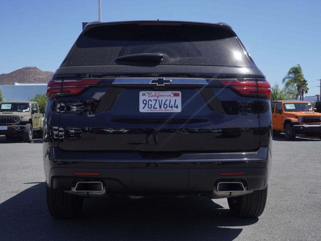 2023 Chevrolet Traverse Premier photo 3