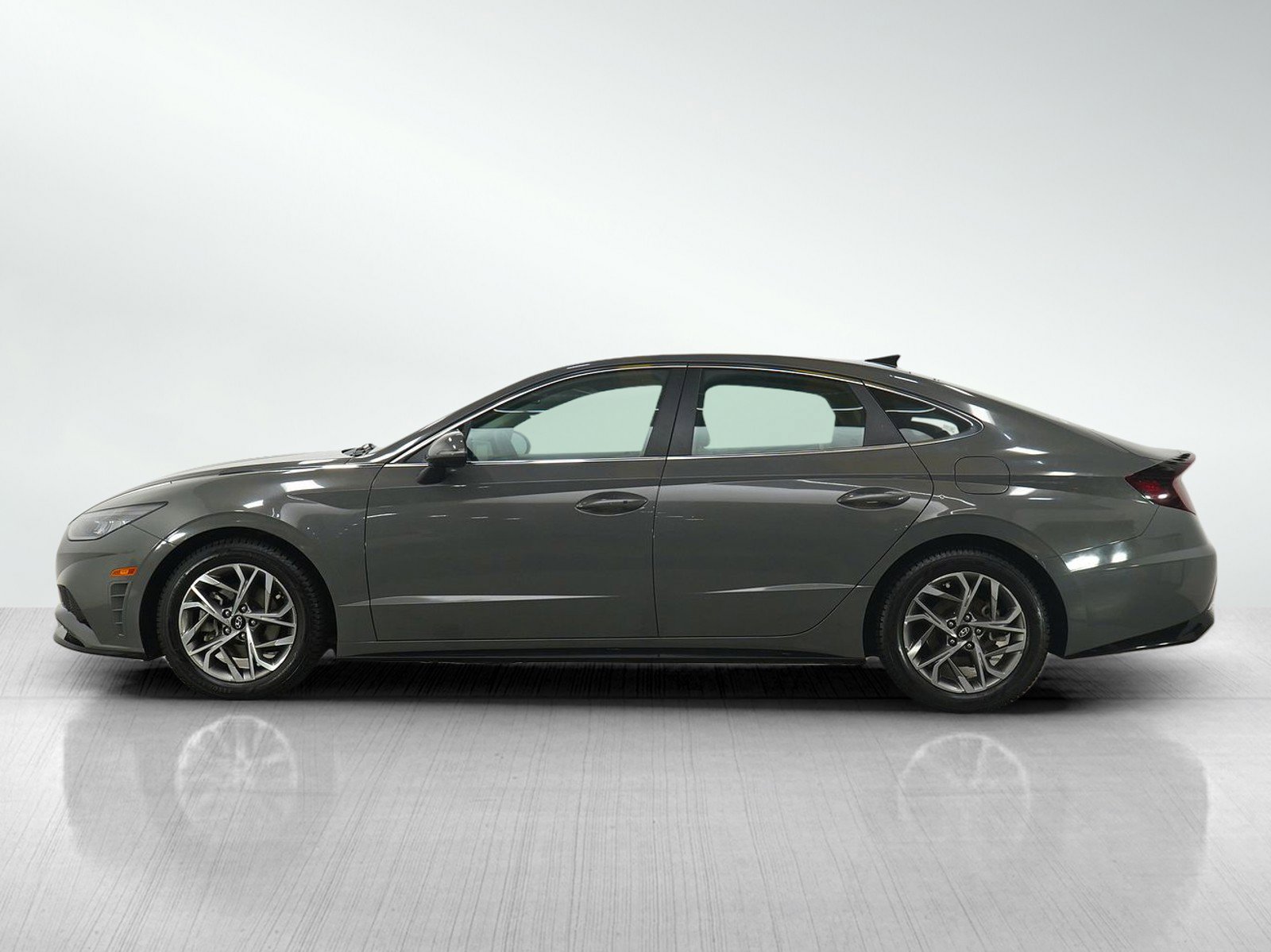 Used 2021 Hyundai Sonata SEL with VIN KMHL64JA3MA148455 for sale in Minneapolis, Minnesota