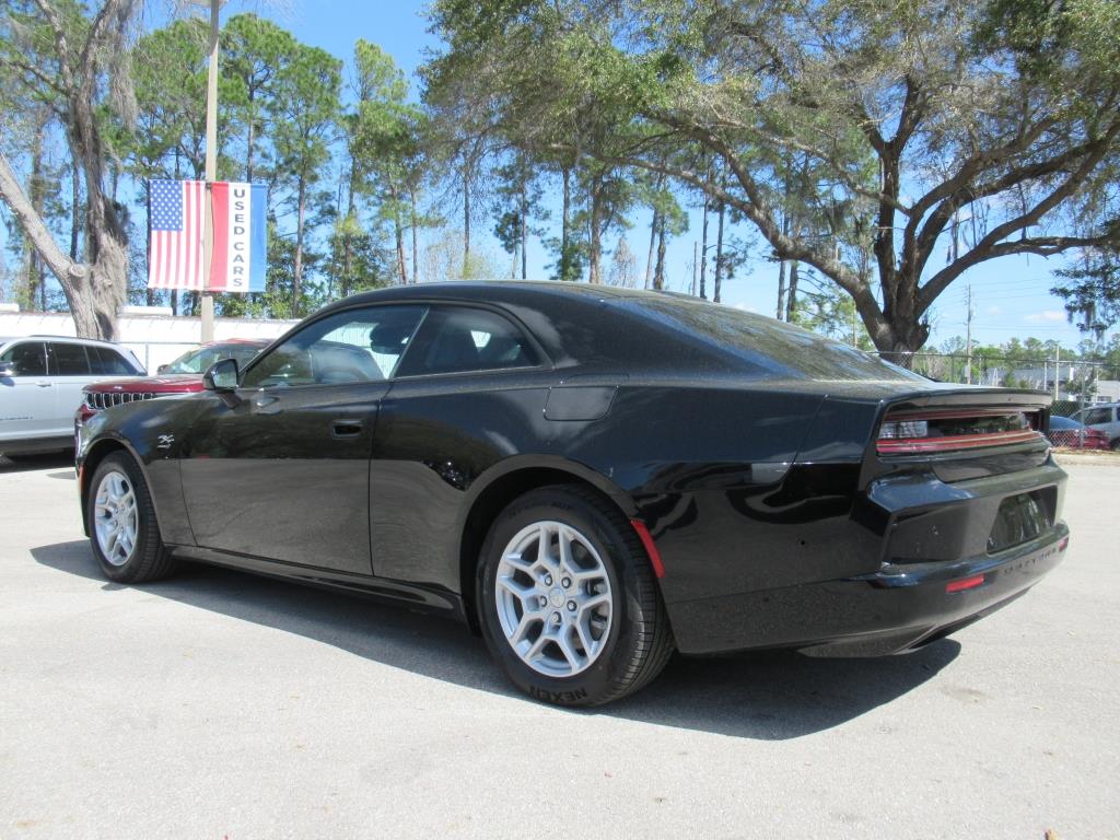 2025 Dodge Charger R/T photo 4