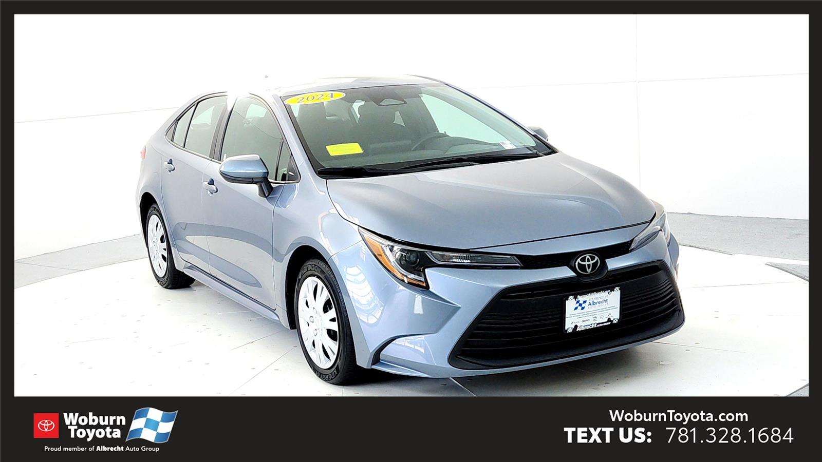 2024 Toyota Corolla LE's photo