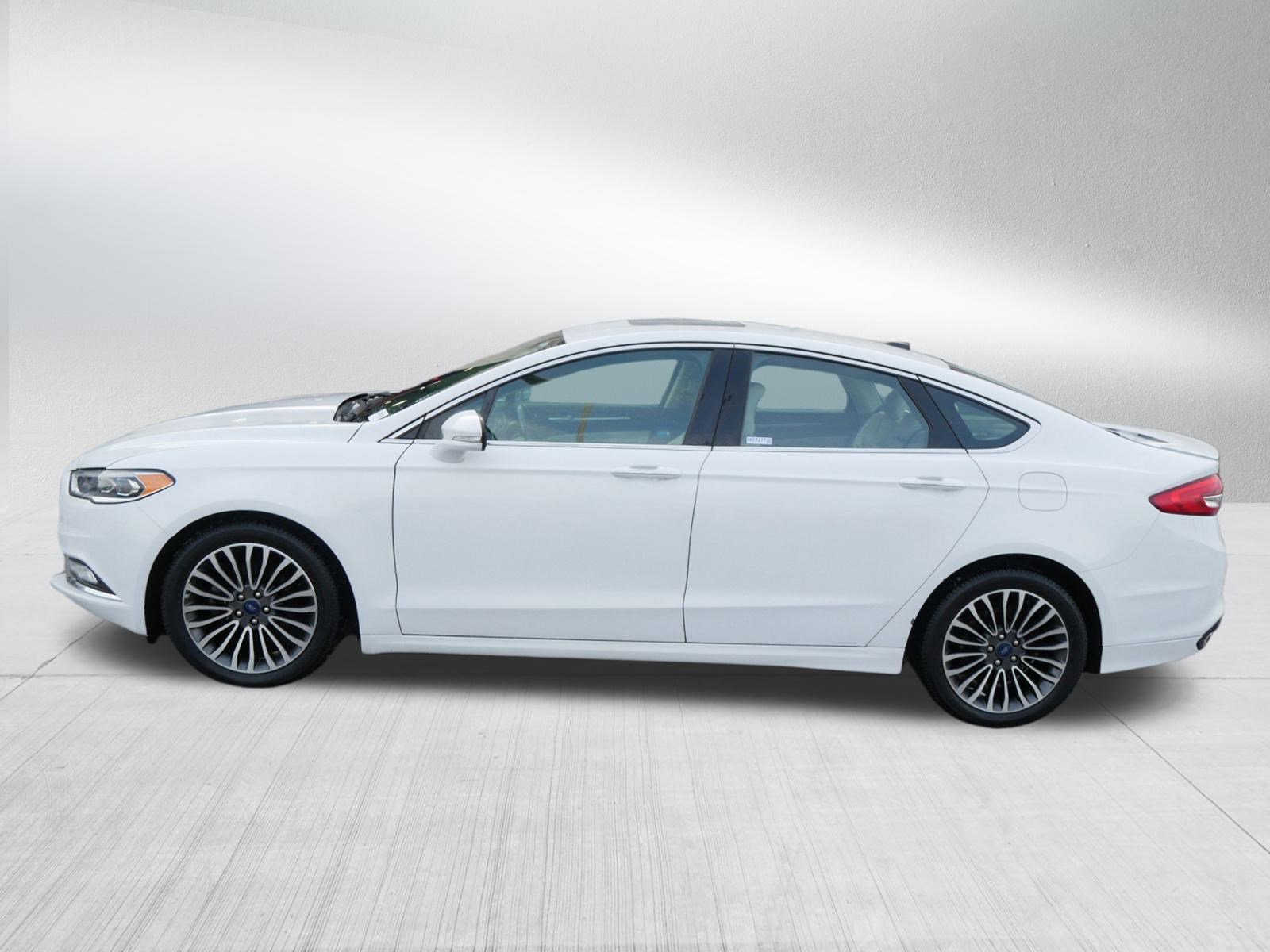 2018 Ford Fusion Titanium photo 4