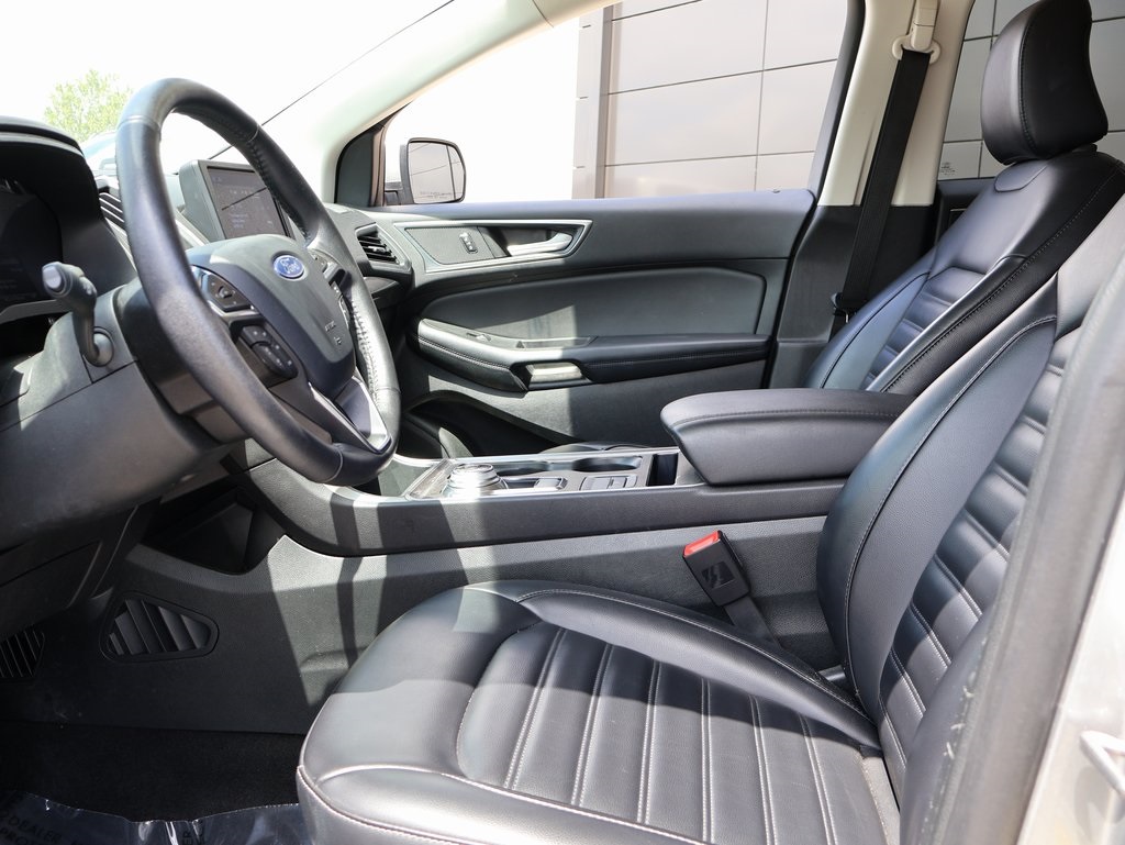 2024 Ford Edge SEL photo 21